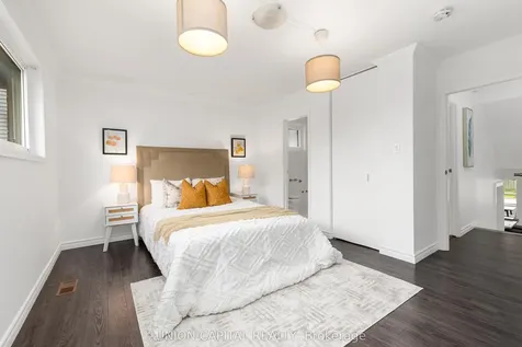 34 Lisburn Crescent Toronto ON M2J 2Z5