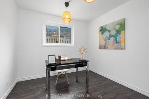 34 Lisburn Crescent Toronto ON M2J 2Z5