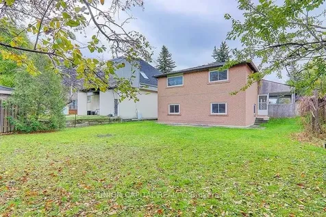 34 Lisburn Crescent Toronto ON M2J 2Z5