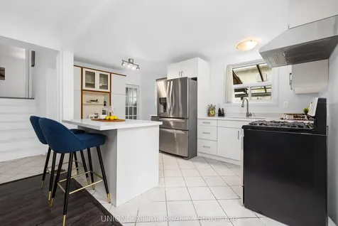 34 Lisburn Crescent Toronto ON M2J 2Z5