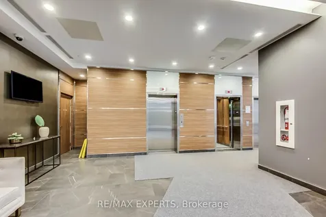 56 Forest Manor Road Toronto ON M2J 1M6