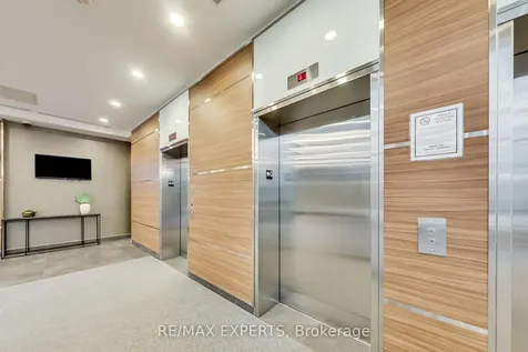 56 Forest Manor Road Toronto ON M2J 1M6