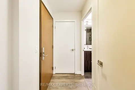 56 Forest Manor Road Toronto ON M2J 1M6