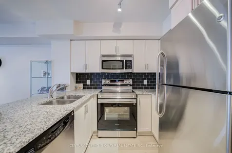 2181 Yonge Street Toronto ON M4S 3H7