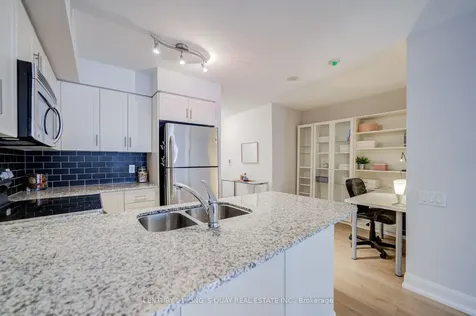 2181 Yonge Street Toronto ON M4S 3H7