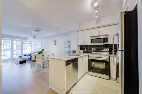 2181 Yonge Street Toronto ON M4S 3H7