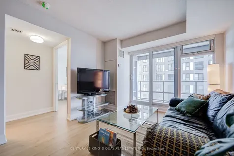 2181 Yonge Street Toronto ON M4S 3H7