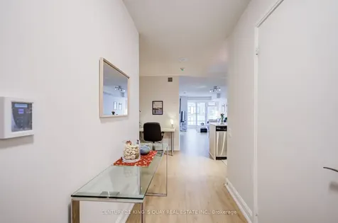 2181 Yonge Street Toronto ON M4S 3H7