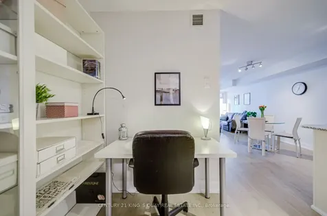 2181 Yonge Street Toronto ON M4S 3H7