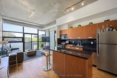 60 Bathurst Street Toronto ON M5V 2P4