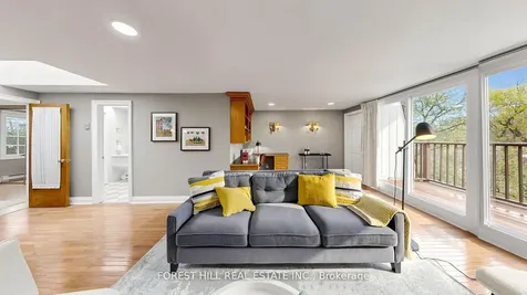 153 Glengrove Avenue W Toronto ON M4R 1P1