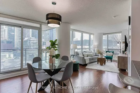33 Bay Street Toronto ON M5J 2Z3