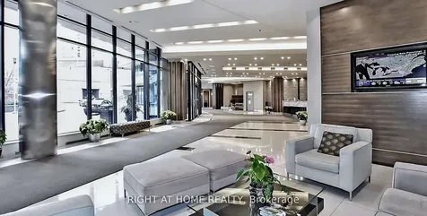 33 Bay Street Toronto ON M5J 2Z3