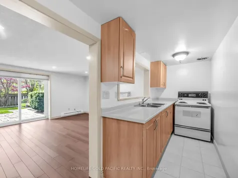 10 O'shea Crescent Toronto ON M2J 2N5