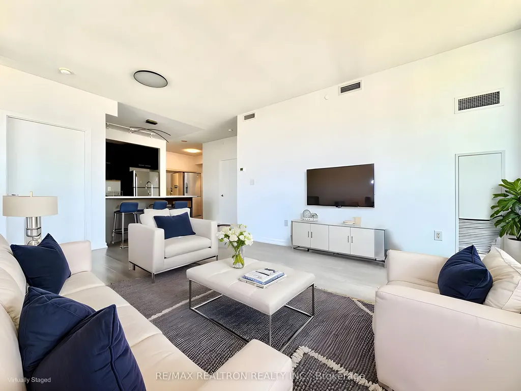66 Forest Manor Road Toronto ON M2J 0B7