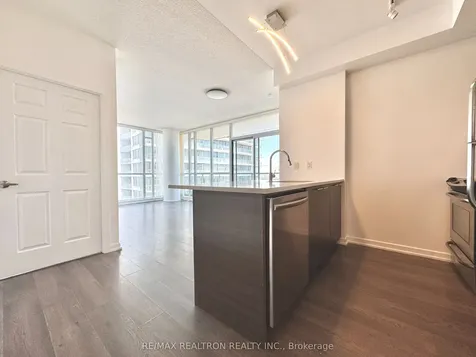 66 Forest Manor Road Toronto ON M2J 0B7