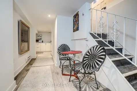 342 Glenholme Avenue Toronto ON M6E 3E5
