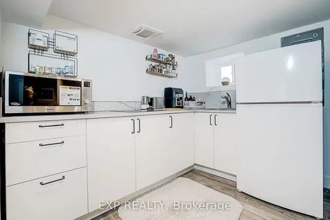 342 Glenholme Avenue Toronto ON M6E 3E5