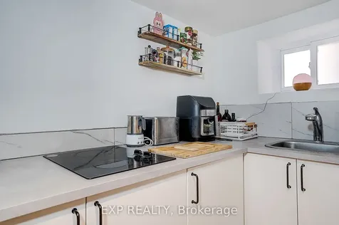342 Glenholme Avenue Toronto ON M6E 3E5