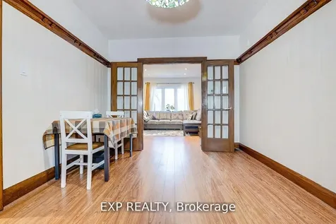 342 Glenholme Avenue Toronto ON M6E 3E5