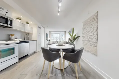 4K Spadina Avenue Toronto ON M5V 3Y6