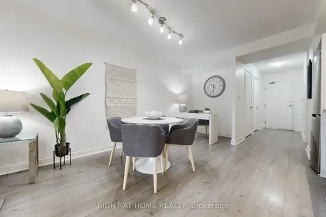 4K Spadina Avenue Toronto ON M5V 3Y6