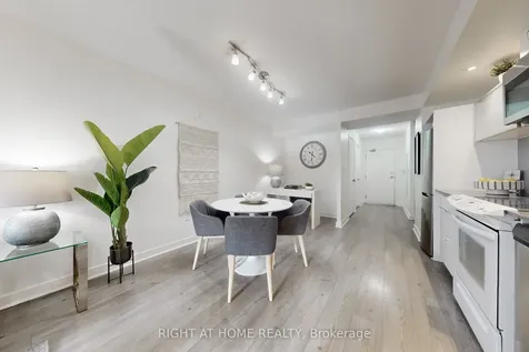 4K Spadina Avenue Toronto ON M5V 3Y6