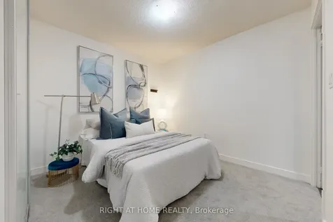 4K Spadina Avenue Toronto ON M5V 3Y6