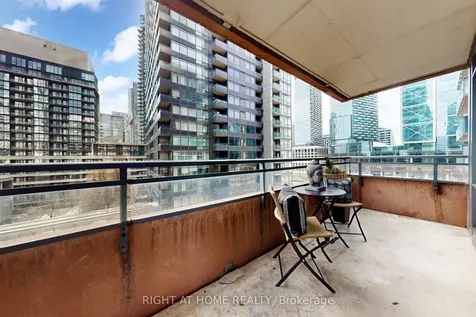 4K Spadina Avenue Toronto ON M5V 3Y6