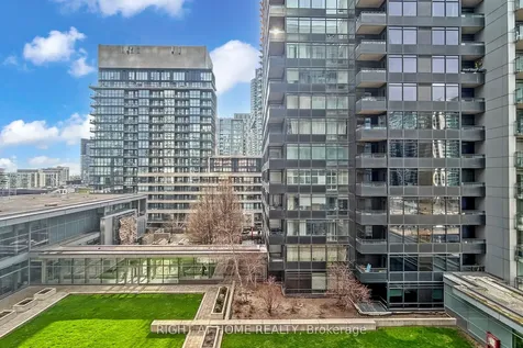 4K Spadina Avenue Toronto ON M5V 3Y6