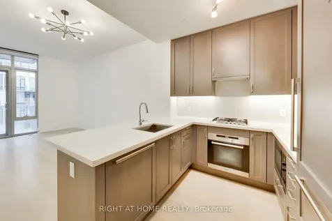39 Queens Quay E Toronto ON M5E 0A5