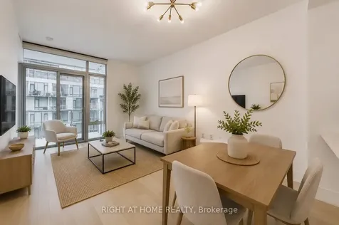 39 Queens Quay E Toronto ON M5E 0A5