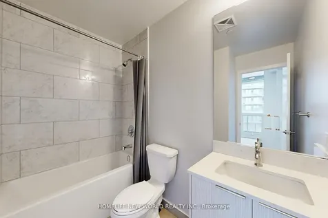 32 Forest Manor Road Toronto ON M2J 0H2