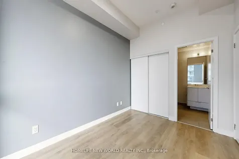32 Forest Manor Road Toronto ON M2J 0H2