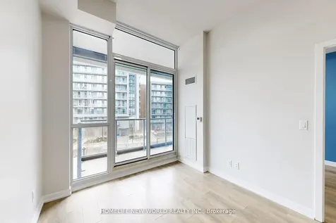 32 Forest Manor Road Toronto ON M2J 0H2
