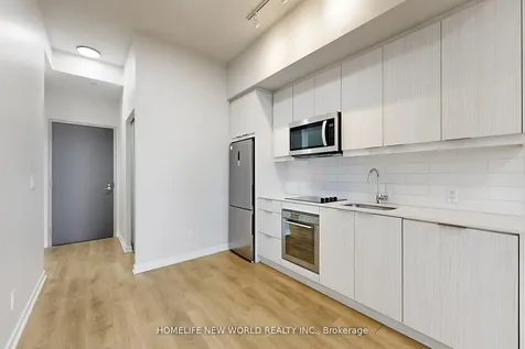 32 Forest Manor Road Toronto ON M2J 0H2