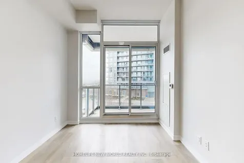 32 Forest Manor Road Toronto ON M2J 0H2