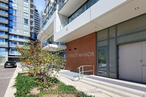 32 Forest Manor Road Toronto ON M2J 0H2