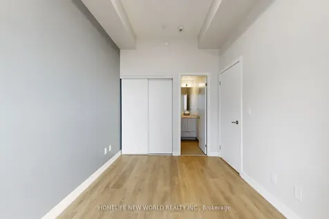 32 Forest Manor Road Toronto ON M2J 0H2