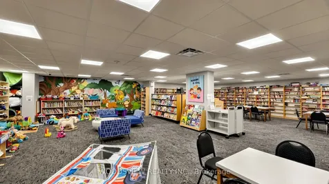 45 Carlton Street Toronto ON M5B 2H9
