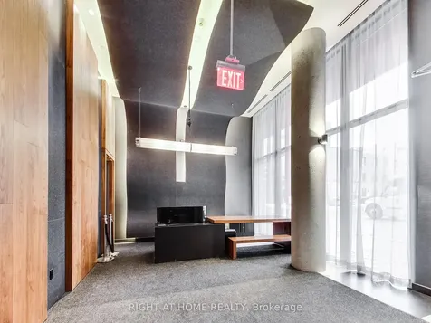 435 Richmond Street W Toronto ON M5V 0N1