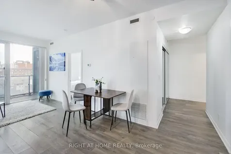 435 Richmond Street W Toronto ON M5V 0N1