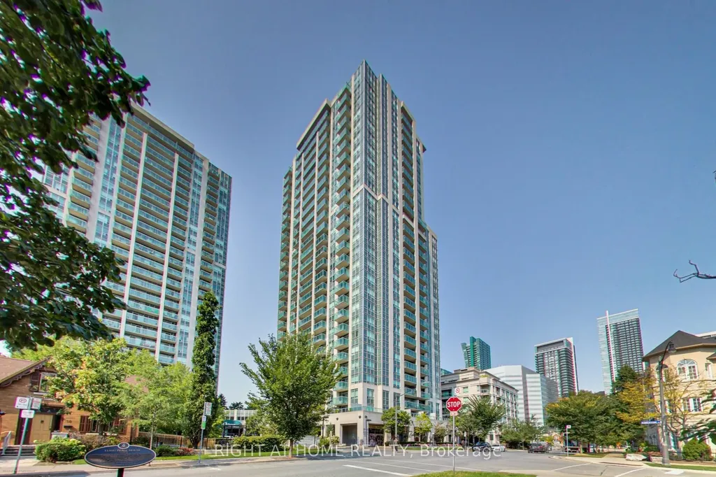 16 Harrison Garden Boulevard Toronto ON M2N 7J6