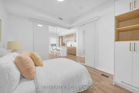 20 Edward Street Toronto ON M5G 0C5