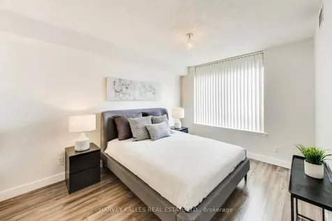 1369 Bloor Street W Toronto ON M6P 4J4