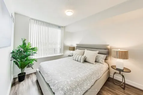1369 Bloor Street W Toronto ON M6P 4J4