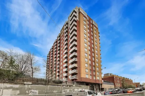 1369 Bloor Street W Toronto ON M6P 4J4