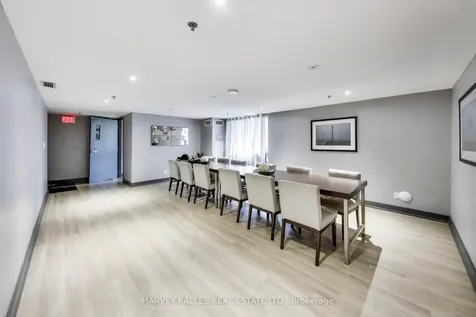 1369 Bloor Street W Toronto ON M6P 4J4