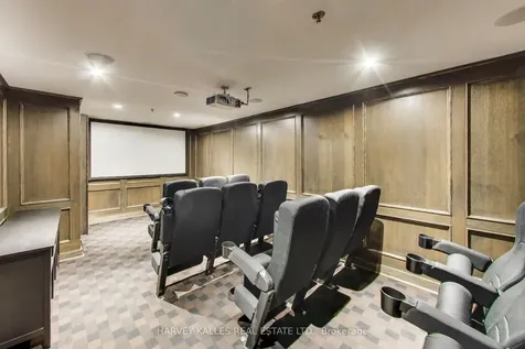 1369 Bloor Street W Toronto ON M6P 4J4