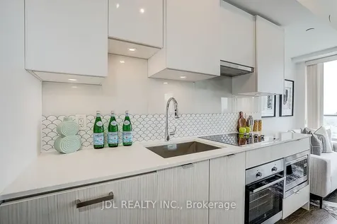 195 Redpath Avenue Toronto ON M4P 0E4